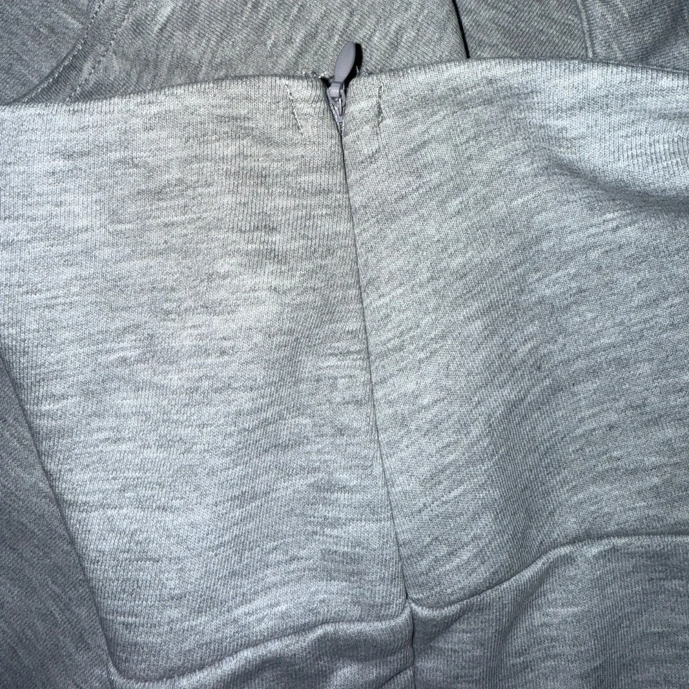 NWT COMMENSE Soft Stretch Side Zip Flare Lounge Pants Frayed Hem Grey Small - Picture 9 of 9